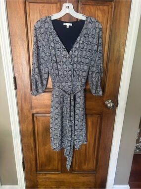 DR2 Navy and White Printed V-Neck Tie-Waist Midi Dress